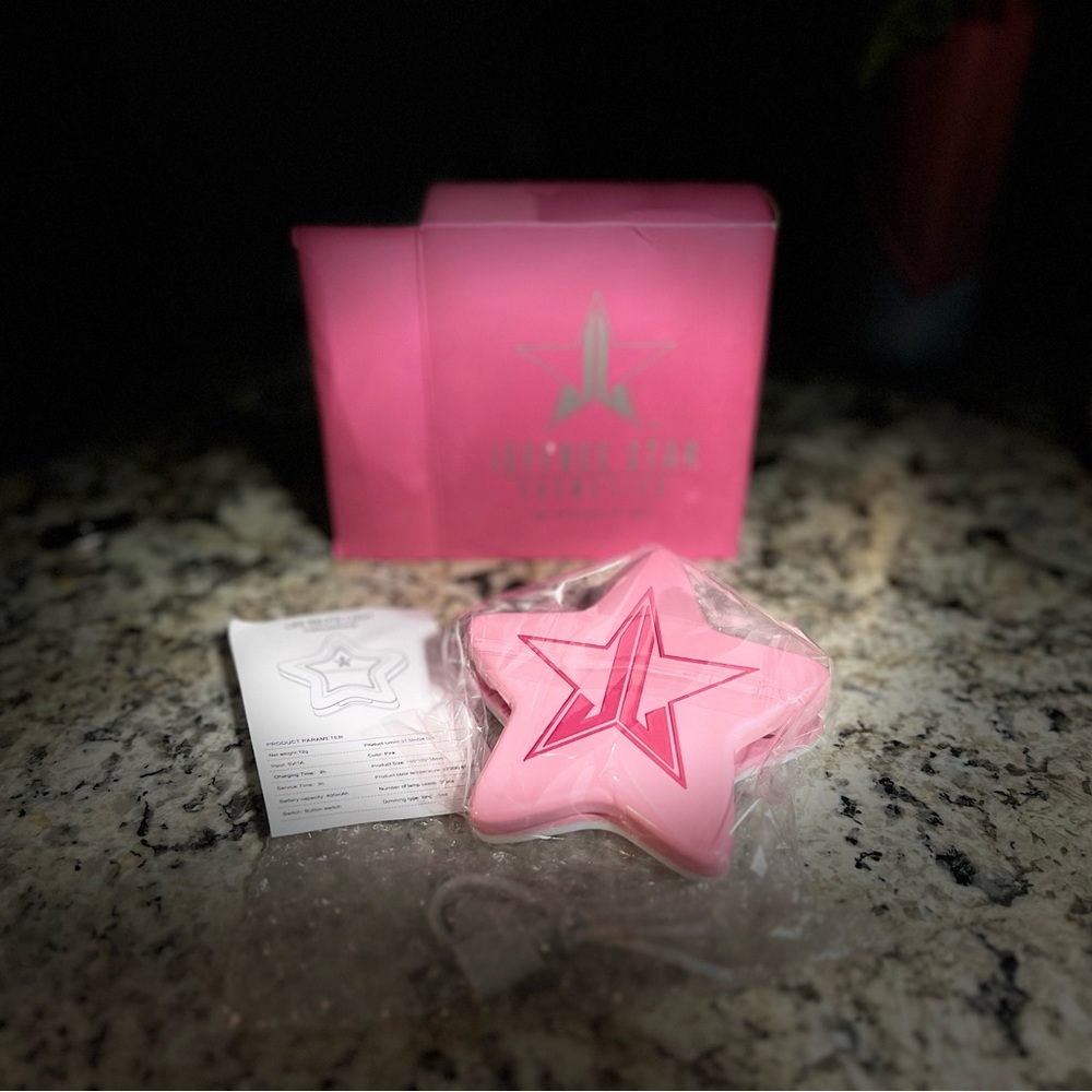 Jeffree Star selfie light